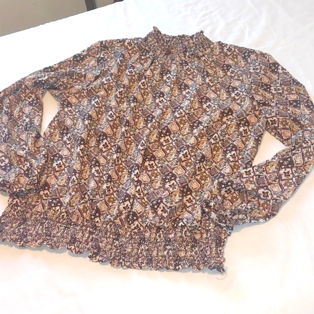 Alex & Lili Long Sleeved Brown and Black Floral Print.Lightweight Blouse.